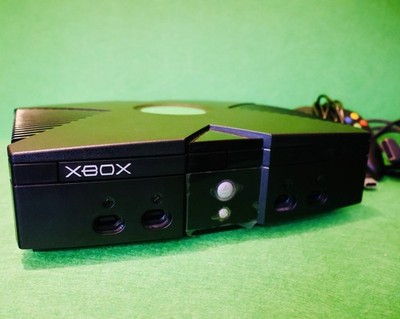 Original Xbox Konsole Bundle: 7 Spiele, offizielle Tasche, FPS Controller, Media Kit