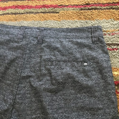 Pantalones Cortos de Golf Travis Mathew Para Hombre Talla 36 Gris Rayas 10" Bolsillos entrepierna - Imagen 4 de 12