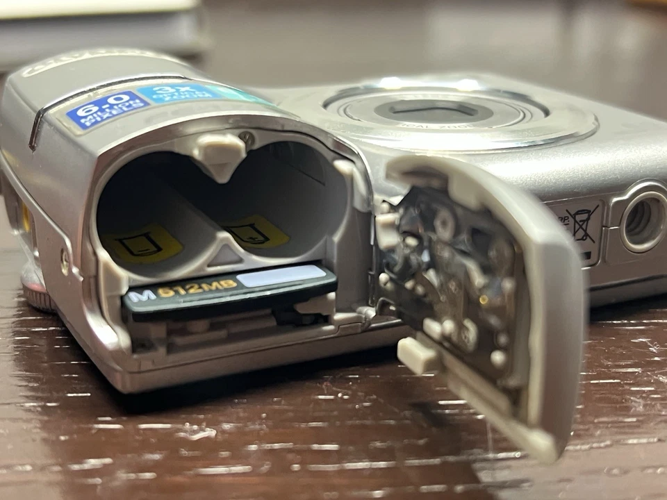 Olympus FE-170 Digital Camera - Image 4 of 4