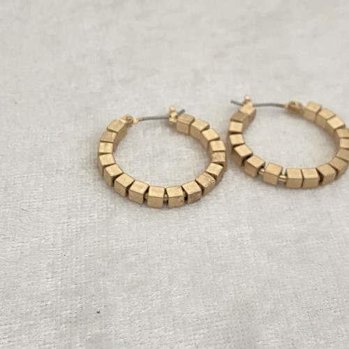 Anthropologie Square Hoop Earrings Small Gold Tone Latch Closure - Picture 2 of 6