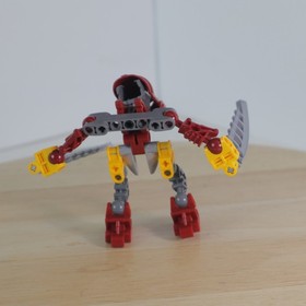 Lego Bionicle Matoran Balta (8725) Complete Figure. No instructions or box