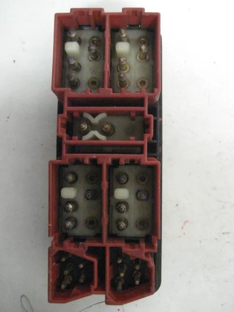 INTERRUPTOR DE JANELA Volvo 740 1990 90 31720 - Imagem 2 de 4