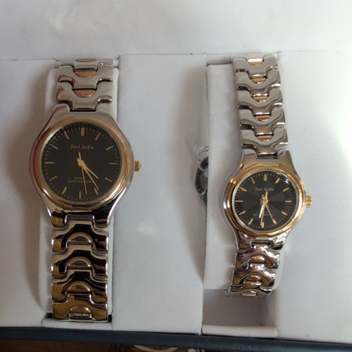 PAUL JARDIN STAINLESS COUPLE SET, QUARTZ, WATER RESISTANT, HIS & HERS WATCH SET - Picture 3 of 6