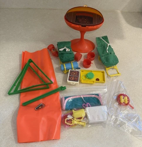 Vintage 1980 BARBIE Play Paks Campin' Out #2318 Mattel Playset