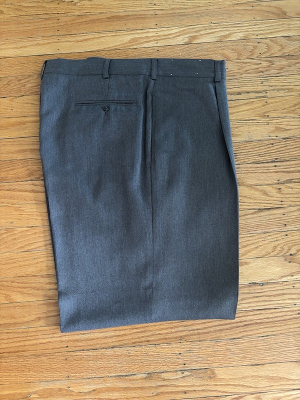 Perry Ellis Men’s Size 40x32 Vintage Baggy Pleated Pants