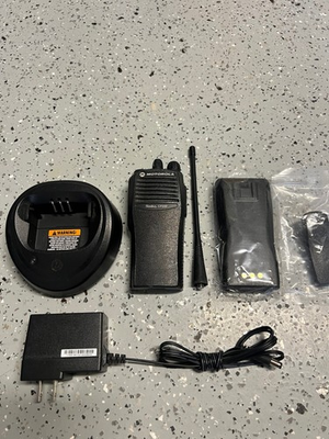 #ad Motorola CP200 AA50RDC9AA1AN 2 Way UHF Radio 4 Ch w Accessories amp; New Batt $109.99