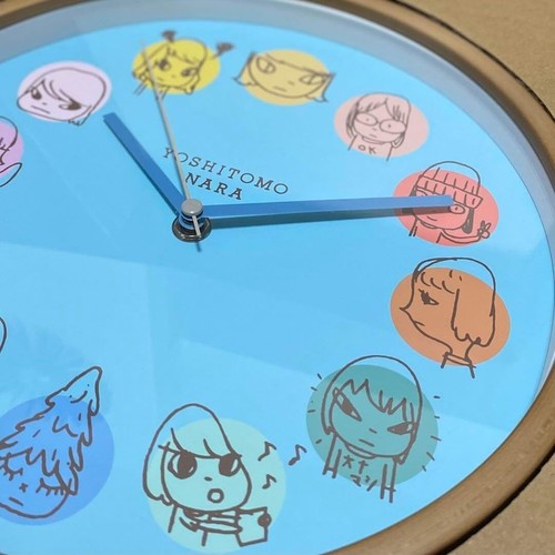 LAMMFROMM Yoshitomo Nara Wanduhr Y.N. UHR Siebdruck Glas JAPAN NEU - Bild 6 von 12
