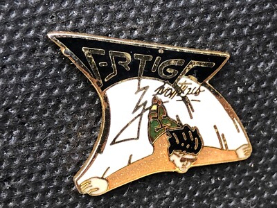  pine enamel pins MOUNTAIN VERTIGO BUNGEE JUMPING EGF GOLD