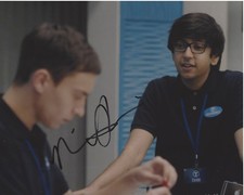 NIK DODANI SIGNED AUTHENTIC 'ATYPICAL' 8X10 PHOTO F w/COA ACTOR MURPHY BROWN