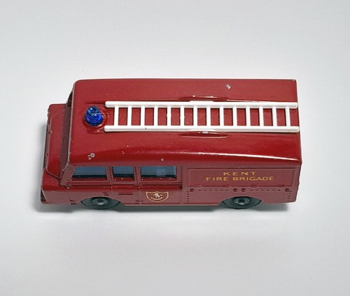 Vintage Matchbox Lesney 1-75 Series #57 Land Rover Kent Fire Brigade Truck - EXC - Picture 5 of 6