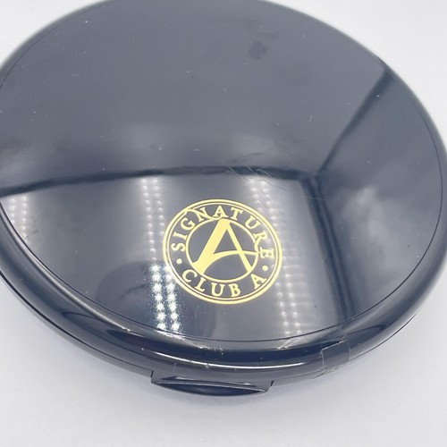 Signature Club A Colloidal Gold Radiance Ultra Creamy Powder Shade 2 1oz Italy - Picture 2 of 7