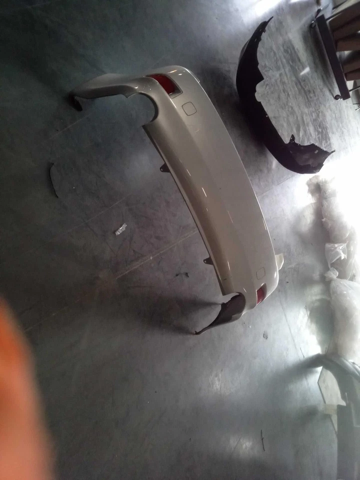 2007 Lexus IS250 Silver Rear Bumper Assembly OEM 151K Miles - Warranty Included - Imagem 3 de 4