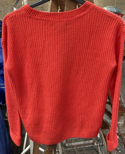 Woman’s Size 8/10 Red Wool Jumper. Excellent Condition - Picture 3 of 3