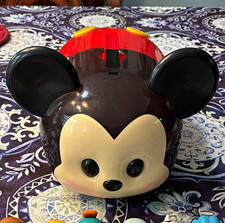 Disney Tsum Tsum Mickey Mouse Carrying Case Organizer w/ Assorted Mini Figures