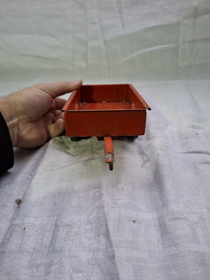 Tru-Scale Box Trailer Red Pressed Steel Very Nice Condition Ih Harvester - Image 3 of 4