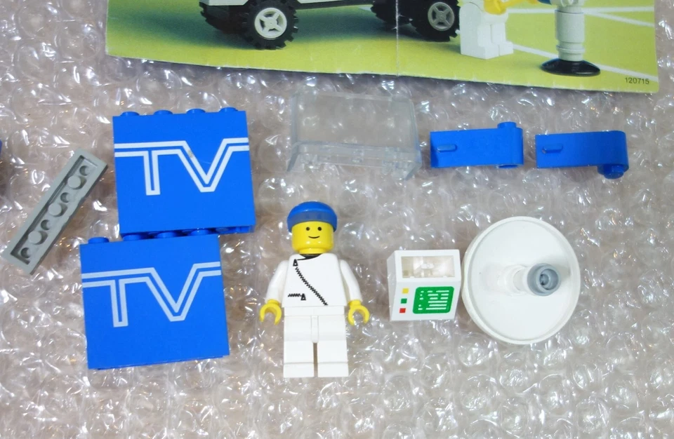 1989 LEGO Legoland 6661 TV Reporter Truck Complete! - Image 4 of 4