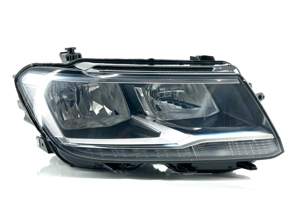 Faro reflector cuadrado halógeno lado derecho Volkswagen Tiguan OEM 2018-2021 Foto 2 de 4