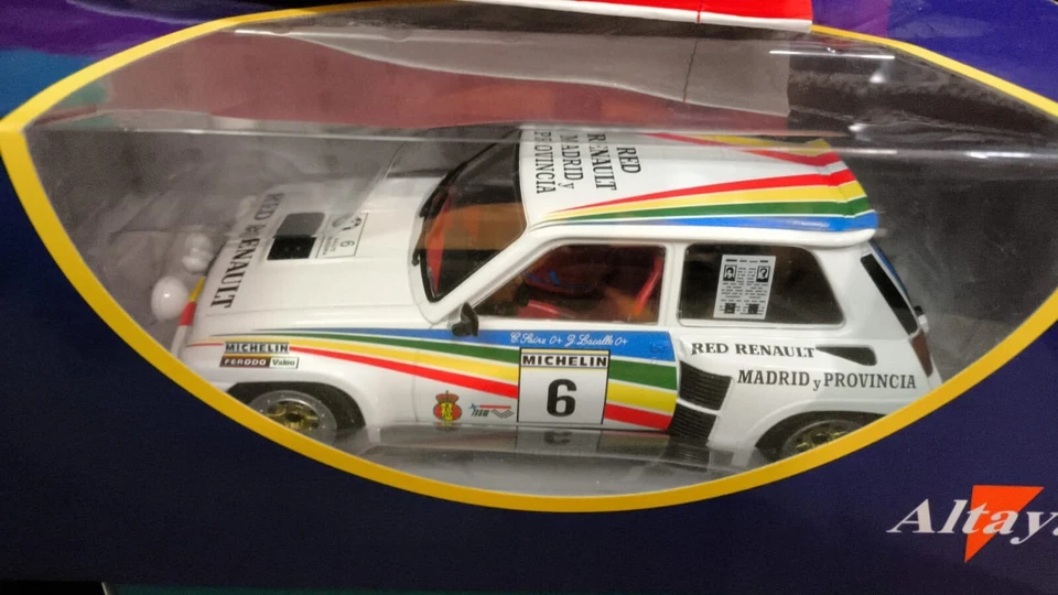 RENAULT 5 TURBO 2 RALLYE VENDIMIA (1983) CARLOS SAINZ, ALTAYA 1:18 DIECAST - Image 2 of 4