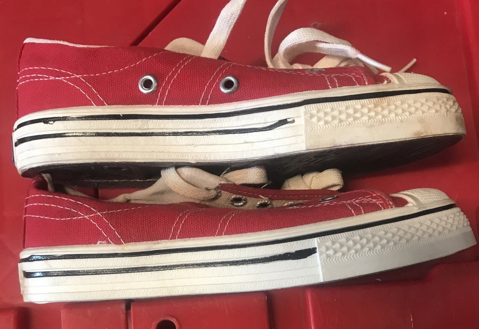 Raro Original Años 70 Converse Low-top One Star On Tongue Rojo Zapatos talla 1 Estados Unidos (A) Foto 4 de 4