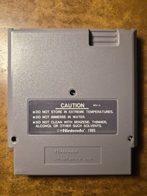 5 Nintendo NES Mega Man 2, Metal Gear, Super Mario Bros 3, Duck Hunt, Rad Racer