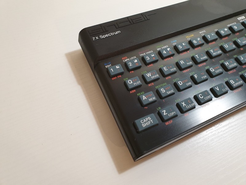 Sinclair ZX Spectrum 48k Computer (Issue TWO, 1982) 🟦 (FOR PARTS)