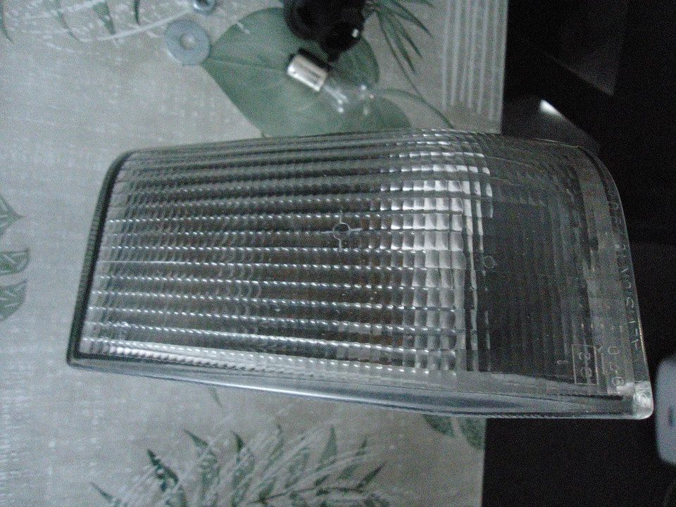 CLIGNOTANT AVANT GAUCHE CITROËN BX - Photo 4/4