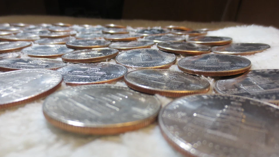 BUY 1, 1776-1976 BICENTENNIAL KENNEDY, OR BUY 2 FOR THE P+D SET AT A DISCOUNT - Image 3 of 4