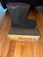 BRAND NEW CUTE BLACK BEARPAW BOOTS Size 5 youth and 6.5W