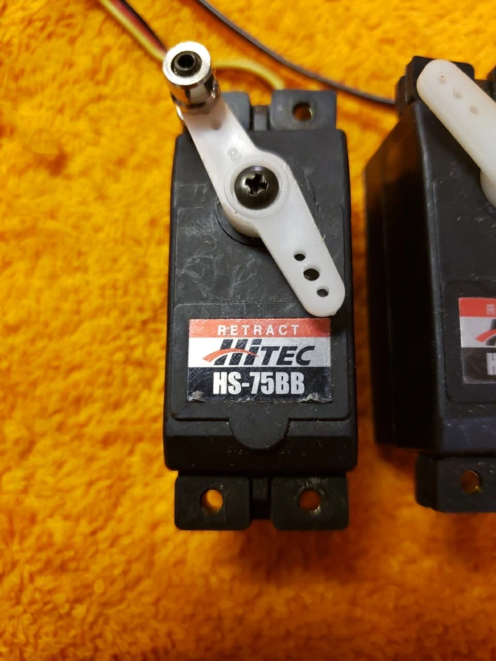 Hitec Servos - 2 Of Hitec Retract Servo - HS-75BB Servo - Image 3 of 4
