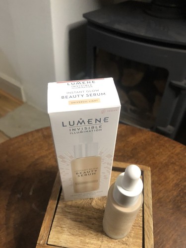 LUMENE INVISIBLE ILLUMINATION GLOW BEAUTY SERUM UNIV LIGHT 30ML RRP £34.50 Vegan - Picture 3 of 9