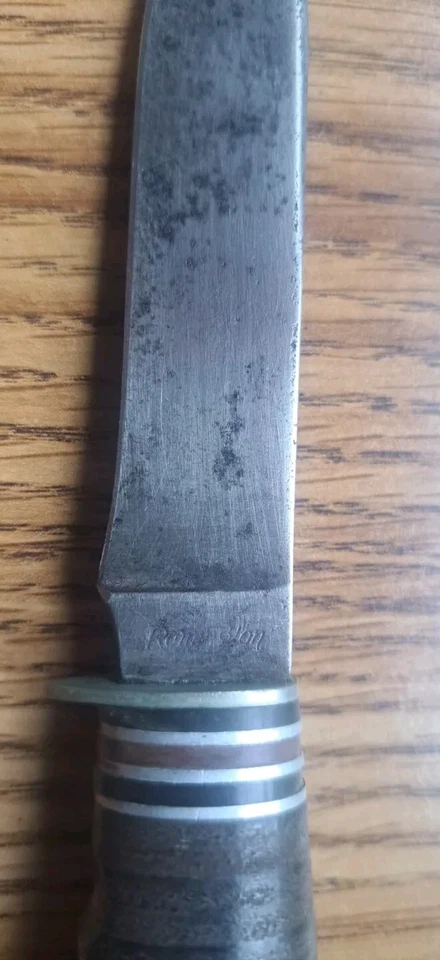 Faca de caça vintage Remington RH57 com bainha personalizada - Imagem 3 de 4