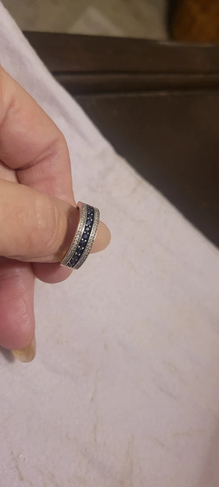 Anel de aniversário de prata esterlina safira azul. Tamanho 7,5 - Imagem 3 de 4