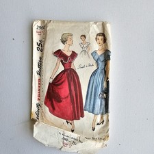 1950s Vintage 30 Bust Simplicity 2960 Oversiz...