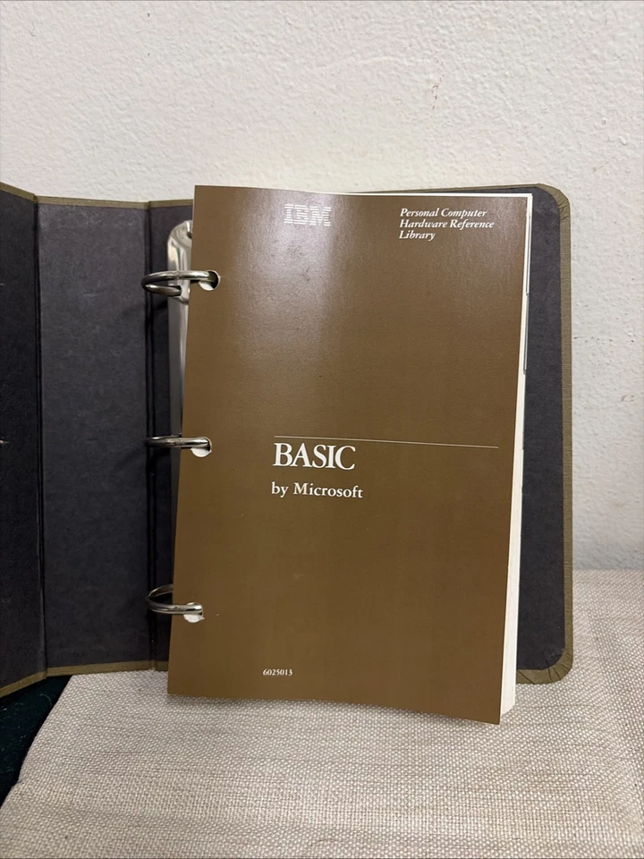 IBM BASIC Personal Computer Reference Library 6025010 - Image 4 of 4