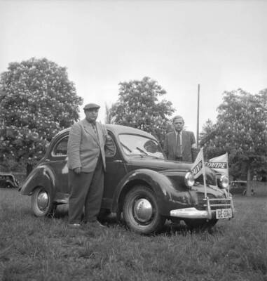 Tour de Romandie journalists from L Equipe 1948 Switzerland Germany Old Photo