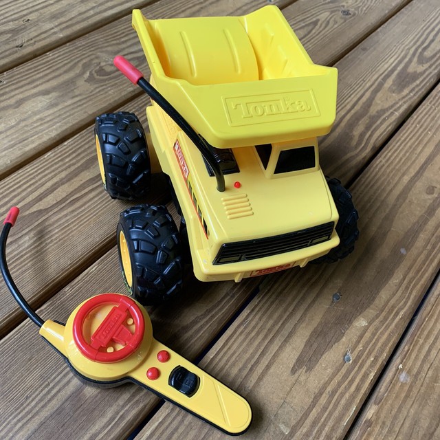 2003 Hasbro Tonka RC Remote Control Mighty Dump Truck Works Great for