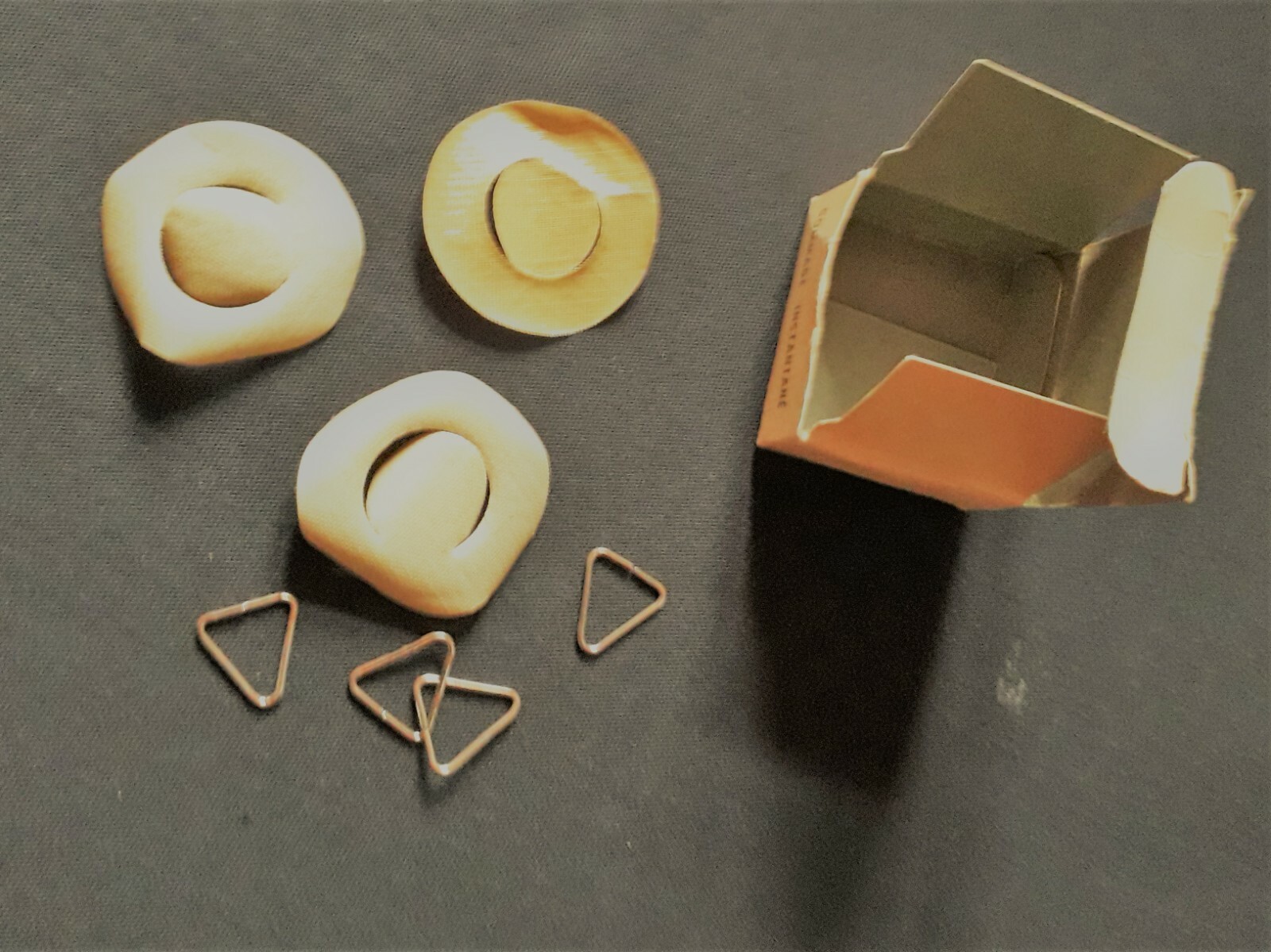 Achetez Boîte De 120 Attaches Parisiennes Fantaisies 10 Mm Couleurs Assorties 12502
