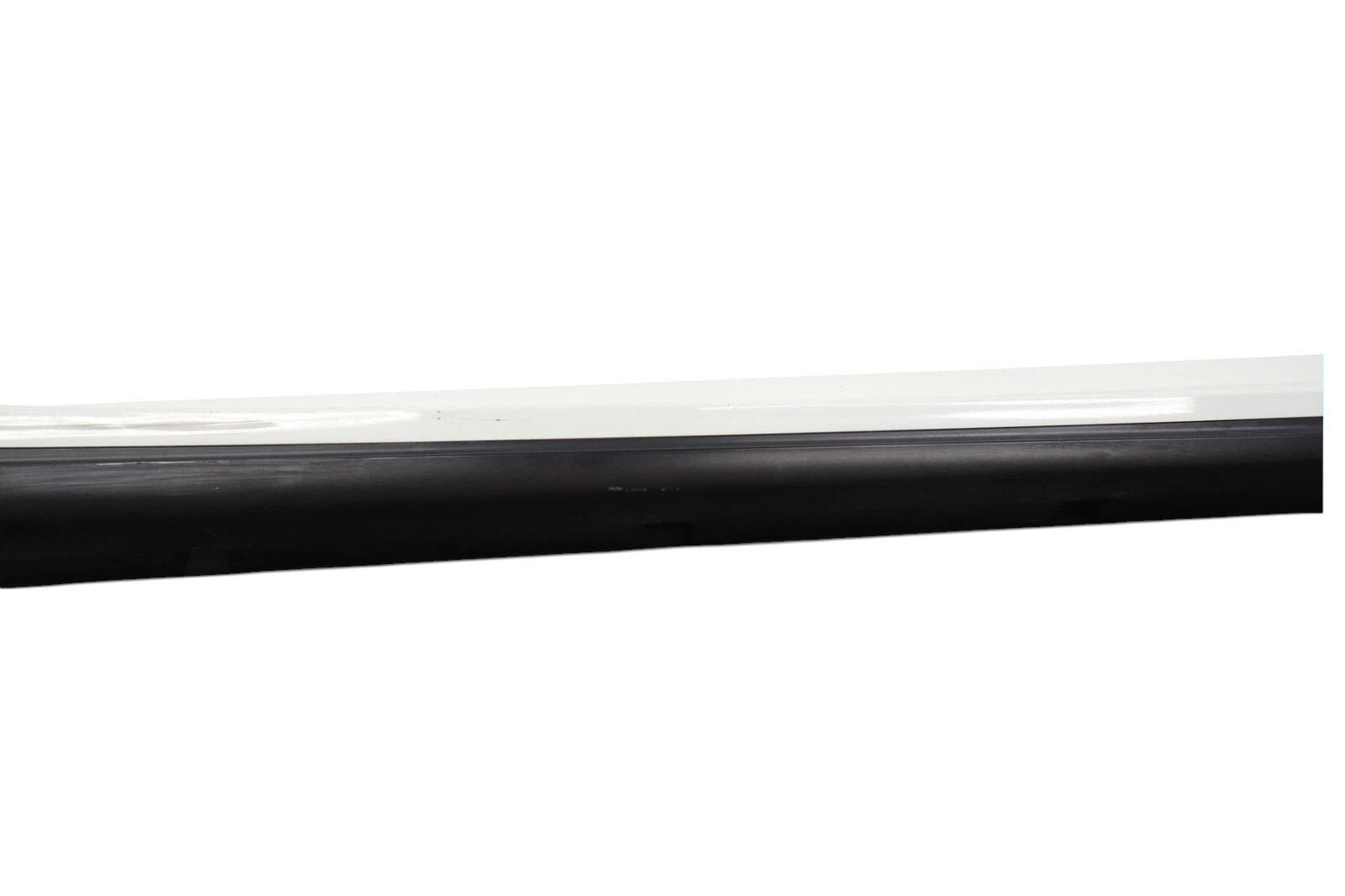 14-20 Maserati Ghibli M157 Right Side Skirt Rocker Panel Molding 6700288400 OEM