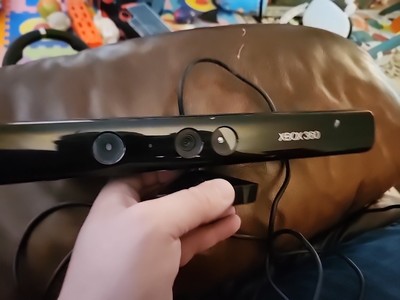 Microsoft 1414 Xbox 360 Kinect Sensor Bar Only - Black untested - As-is