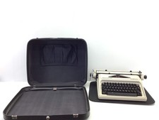 MAQUINA DE ESCRIBIR OLYMPIA REGINA DE LUXE 19808773