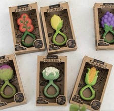   Oli  Carol  ORGANIC Veggie Rattler/Teether in  Cauliflower  