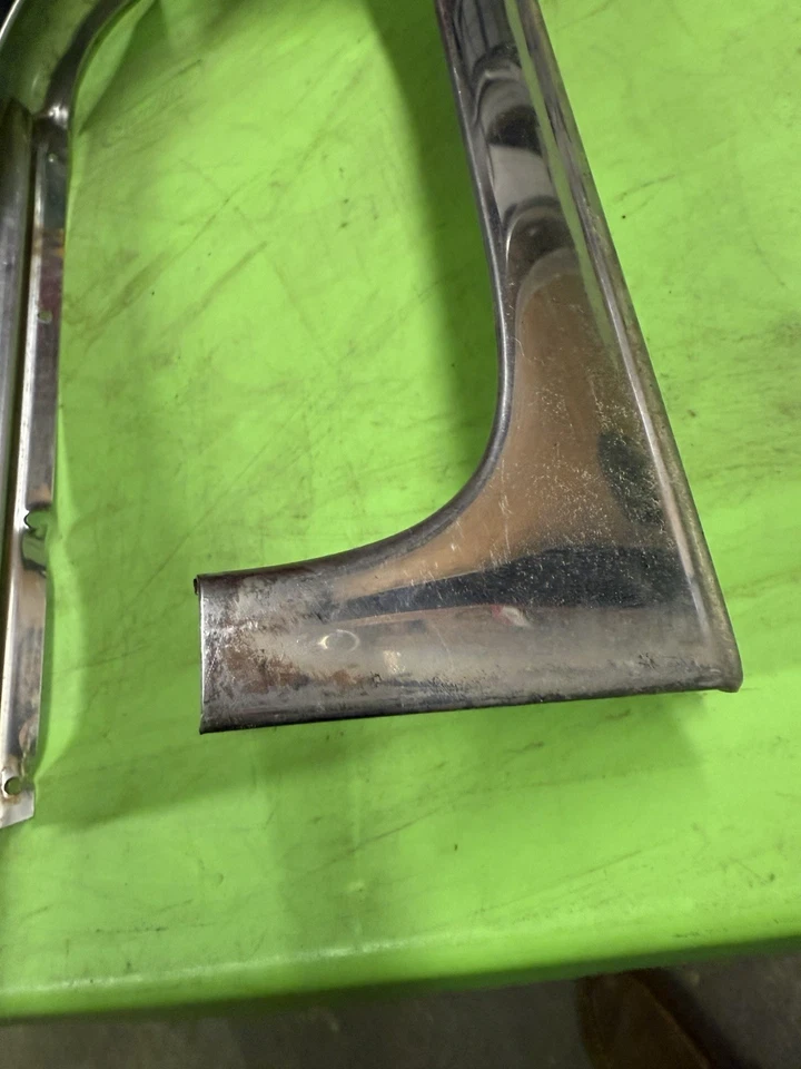 Ford Fairlane 1955 1956 convertible exterior pilar A moldura de acero inoxidable diestro derecho pr Foto 2 de 4