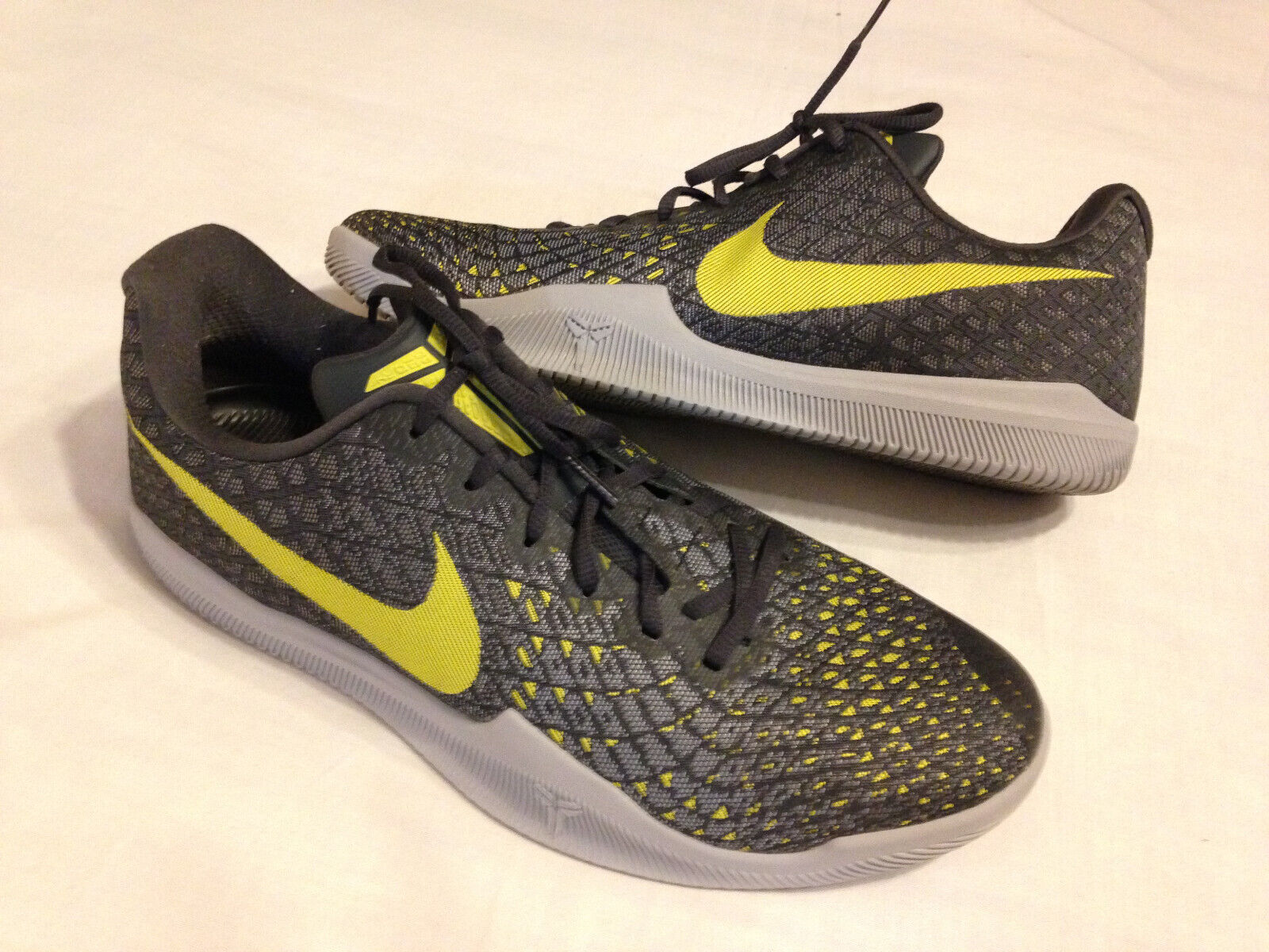 Género Academia Sentido táctil NIKE KOBE MAMBA INSTINCT DUST ANTHRACITE ELECTRO-LIME SNEAKERS SIZE 12 |  eBay