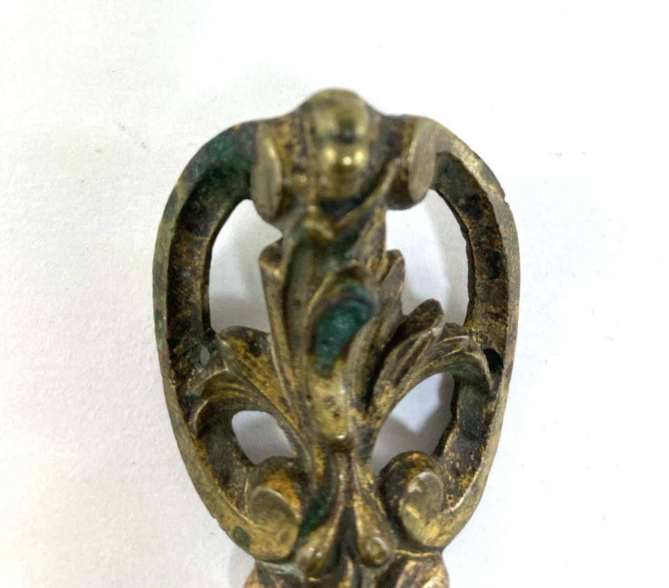 Mueble decorativo antiguo cóncavo de latón/bronce adorno de colección Foto 2 de 4