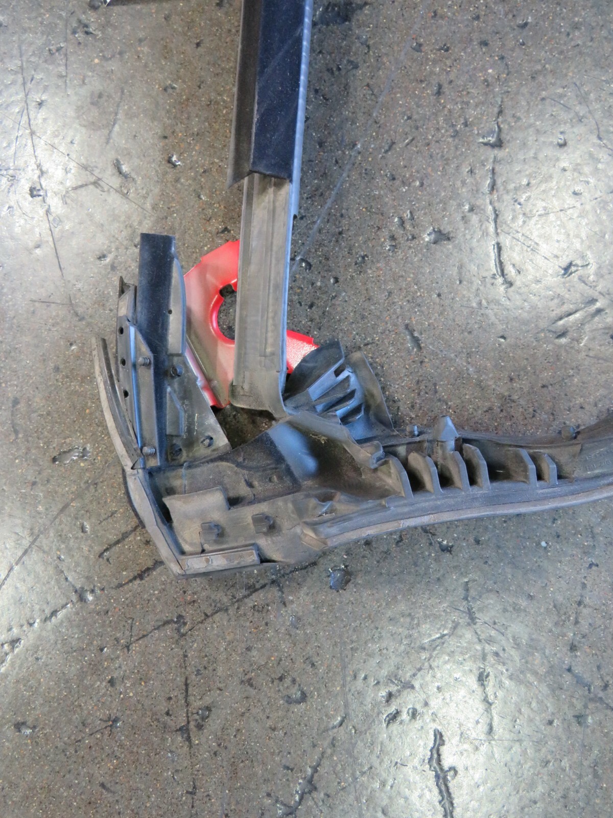 Lamborghini Gallardo, RH, Right, Gasket on Door Moulding, Used, P/N 407837912D