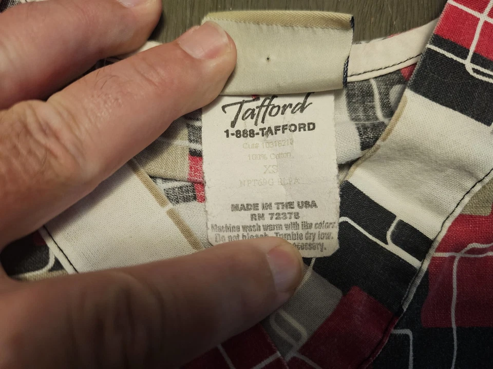 Tafford Women's Printed Scrub Top Size XS - Image 4 of 4