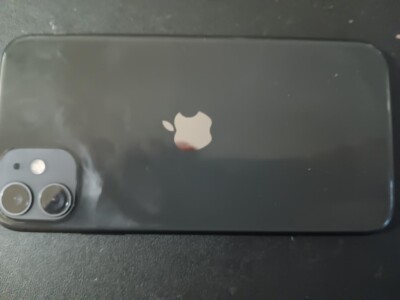 Apple iPhone 11 ブラック Apple iPhone 11 64GB & 128GB Black/Green Unlocked At&t
