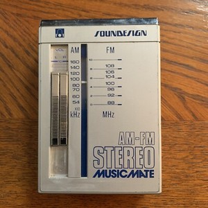 SOUNDESIGN AM-FM Stereo Music Mate Walkman Model 2088(C)-No Ear Phones But Works