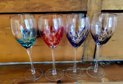 Set Of 4 Pier 1 Confetti Dots Wine Glasses 9 1/8 th Inches Tall