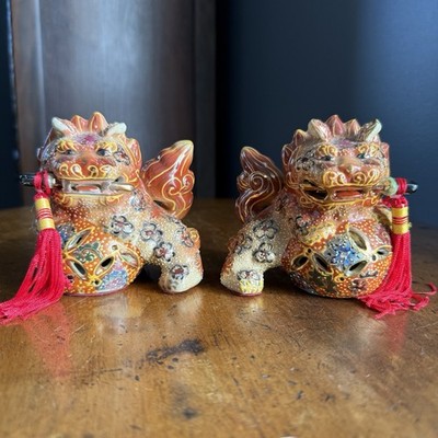 Vintage Chinese Cloisonné Foo Dogs Guardian Lions Pair, Sword & Tassel Motif, 4''